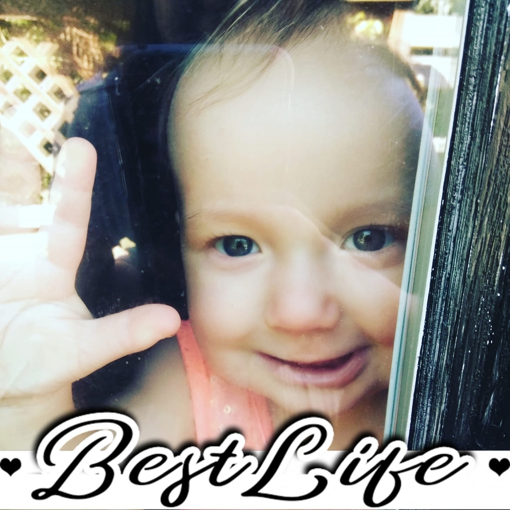 Meet your Posher, Amorah